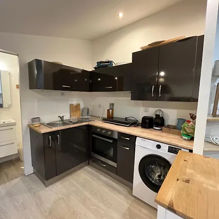 Maisonnette Avec Jardin * Angers